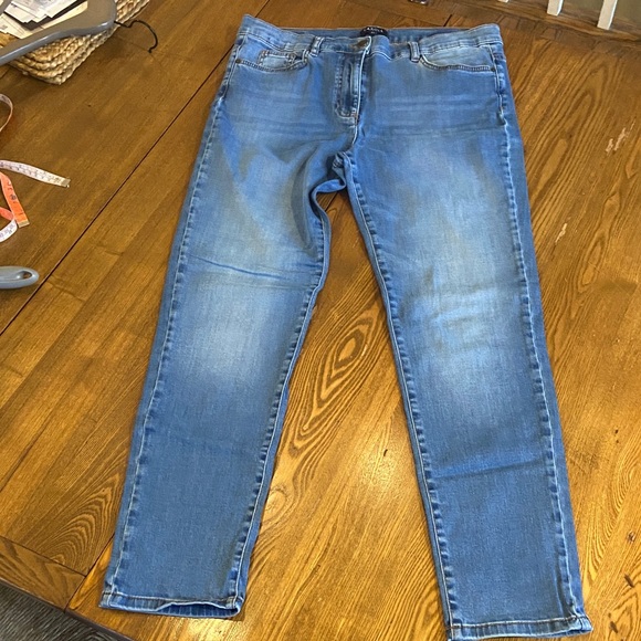 Carroll Paris Light Blue jeans - Picture 3 of 9